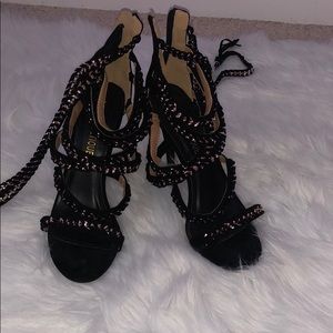 Lola shoetique cute lace up heels